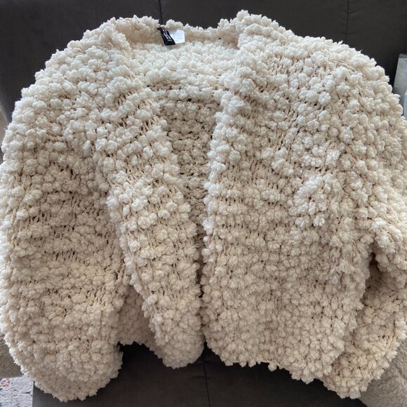 Women's H&M Ivory Cropped Knit Sweater Puffer Vest US - Large Size, Chic Jacket - Picture 1 of 9